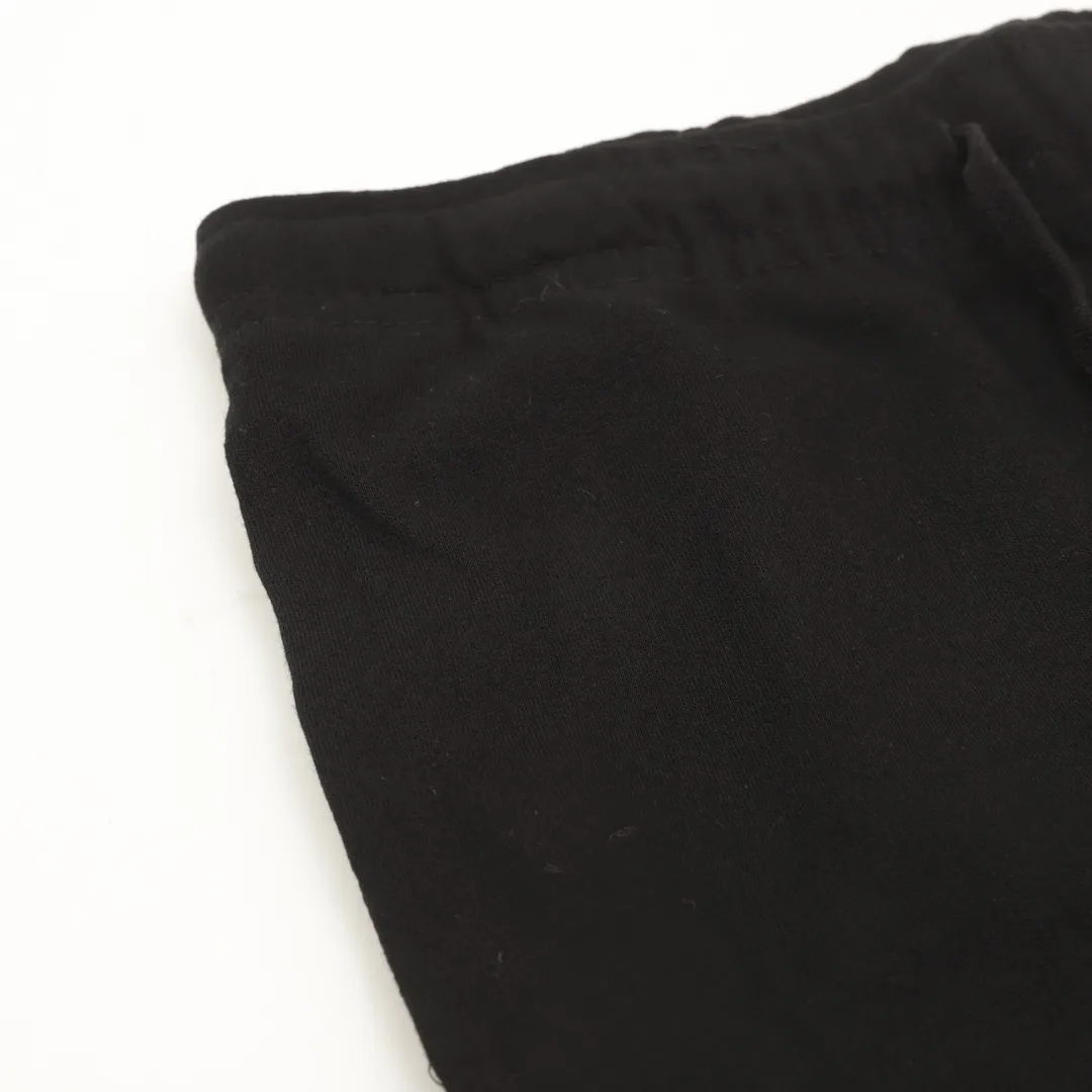 🅿️500 Ralph Lauren solid color embroidered Logo classic embroidered terry solid color sweatpants upper body is extremely soft and comfortable. The texture, washability and durability are all of high quality. Suitable for seasonal wear. A cost-effective product that can be worn by both men and women. Needless to say, the quality of the pants can be easily worn by both young and old. The first choice for sports and fitness versatile pants for casual daily life. The highlight is the three-dimensional logo embroidery. Simple brand Keep up with fashion trends SIZE:M-2XL